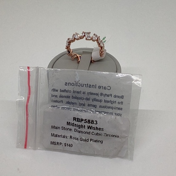 Bomb Party Ring - Picture 2 of 2